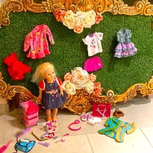 Cosmetologist and soccer player doll ncnhbox31